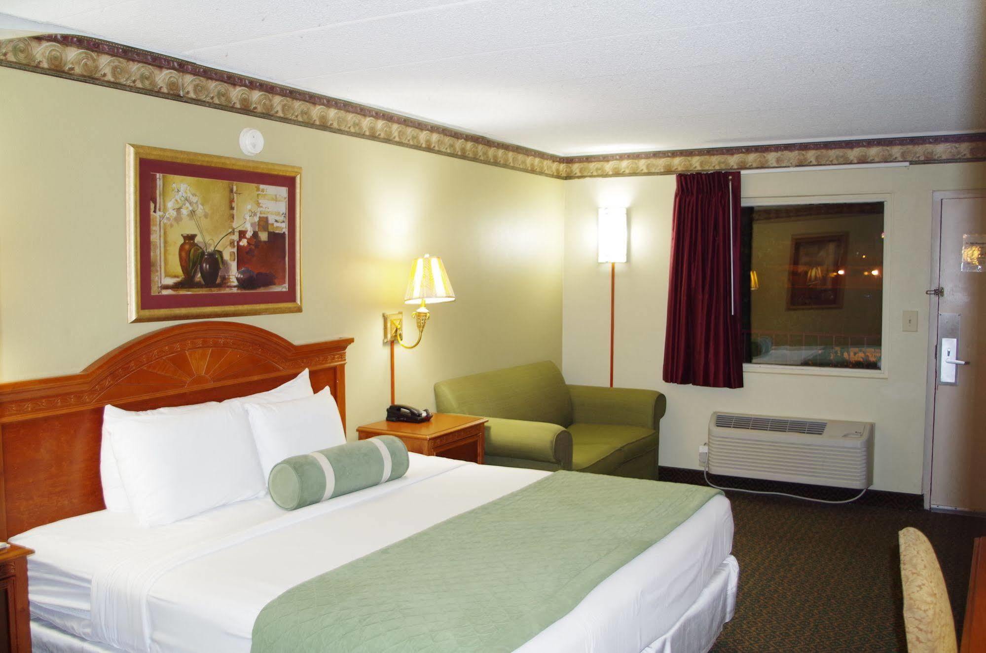 Americas Best Value Inn St. Louis Downtown Buitenkant foto