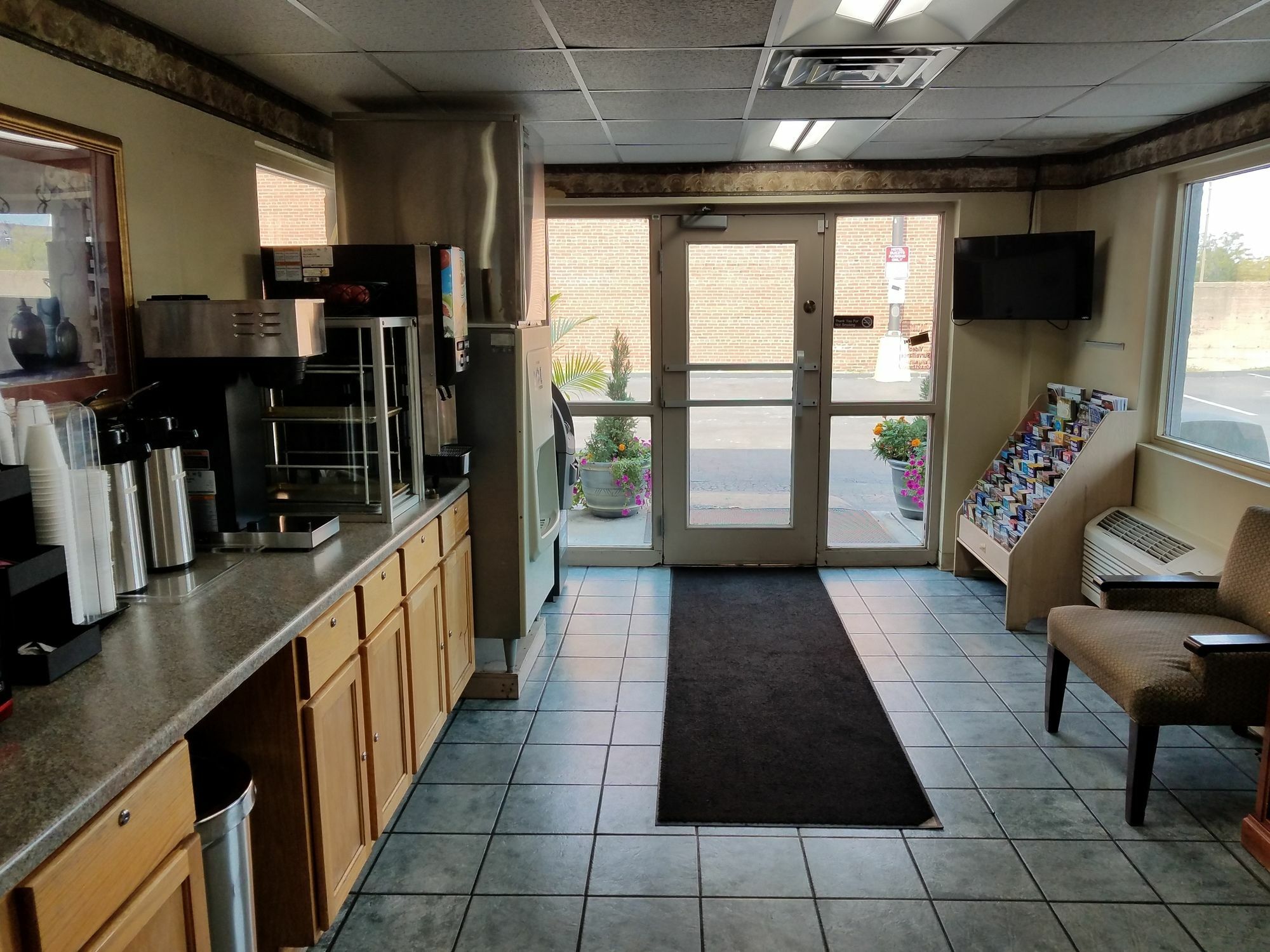 Americas Best Value Inn St. Louis Downtown Buitenkant foto