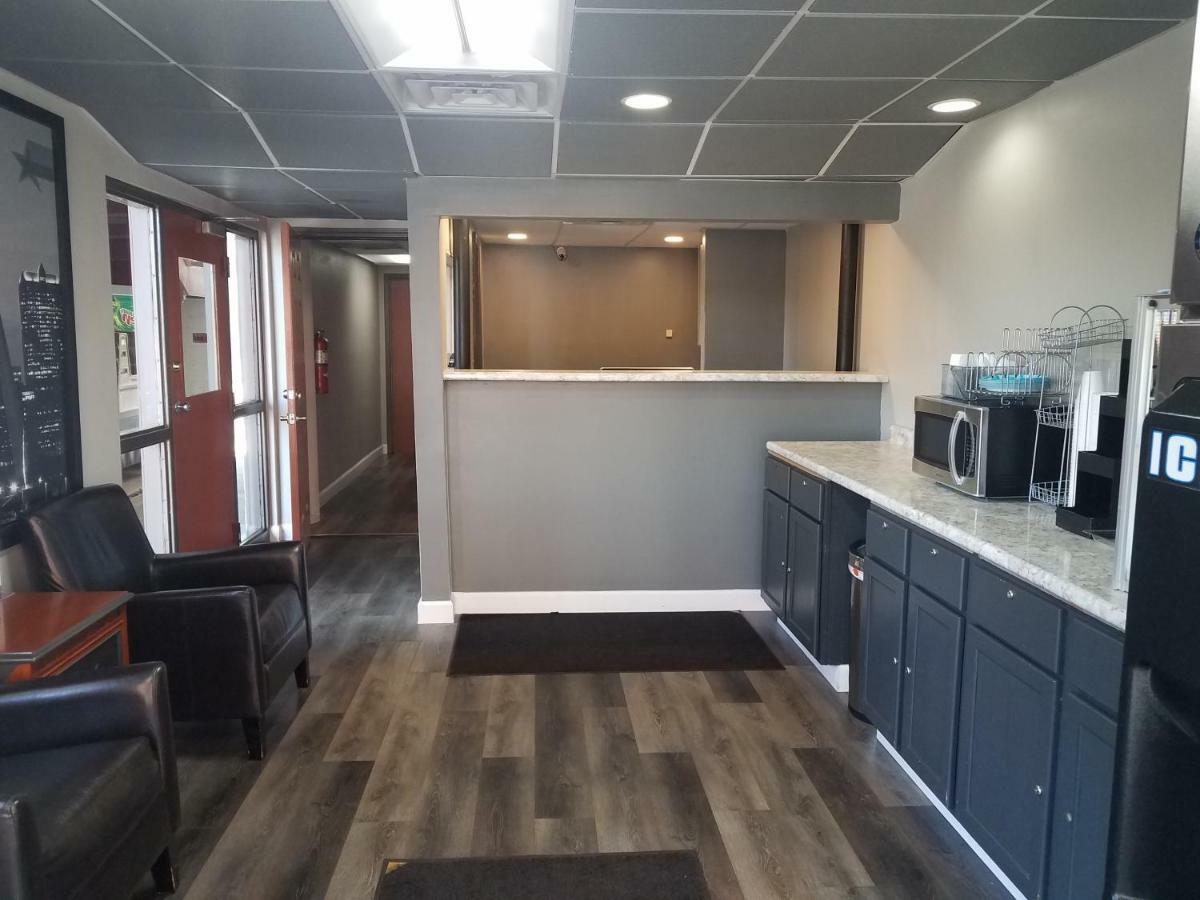 Americas Best Value Inn St. Louis Downtown Buitenkant foto